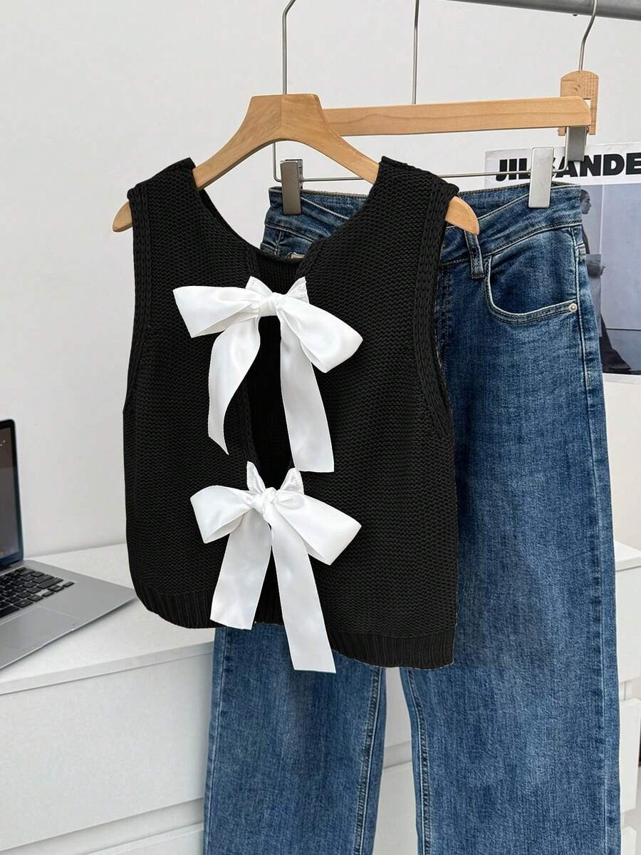 Black Sleeveless Crop Top with White Bows