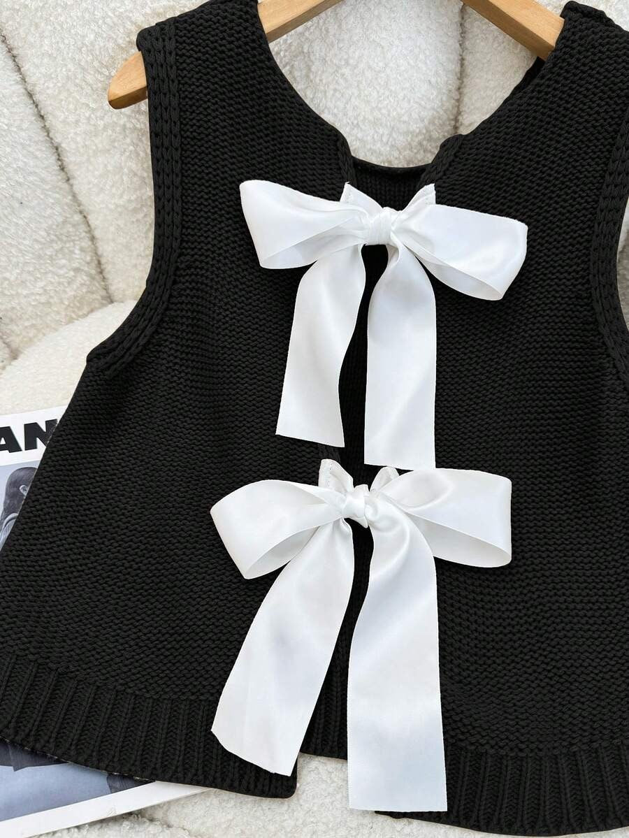 Black Sleeveless Crop Top with White Bows