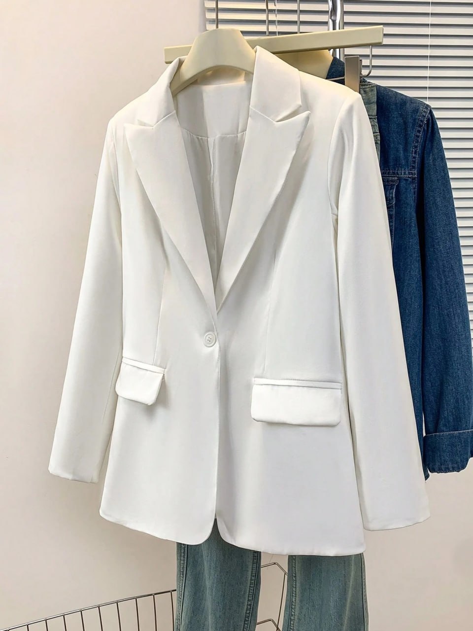 Classic White Full Sleeve Blazer